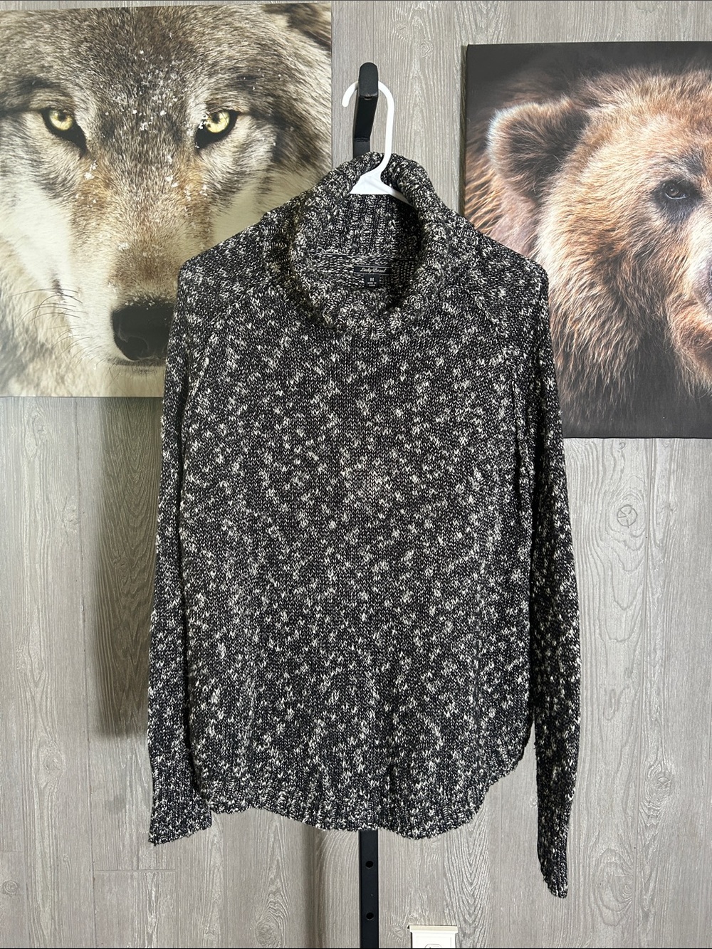 VGUC Lucky Brand Sweater